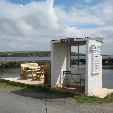 The Uyeasound Old Pier Cottage Belmont  Exterior photo