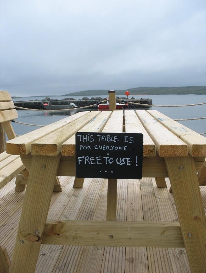 The Uyeasound Old Pier * Belmont (Shetland)