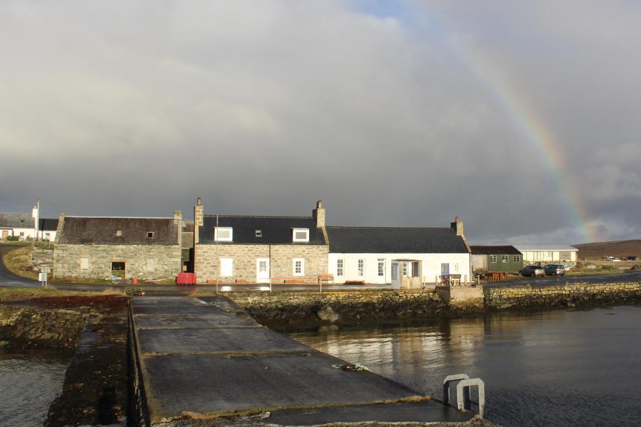 The Uyeasound Old Pier * Belmont (Shetland)